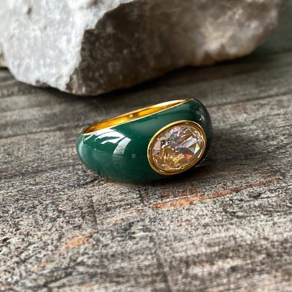 NEW Green Enamel And Rhinestone Cocktail Ring - Picture 9 of 12